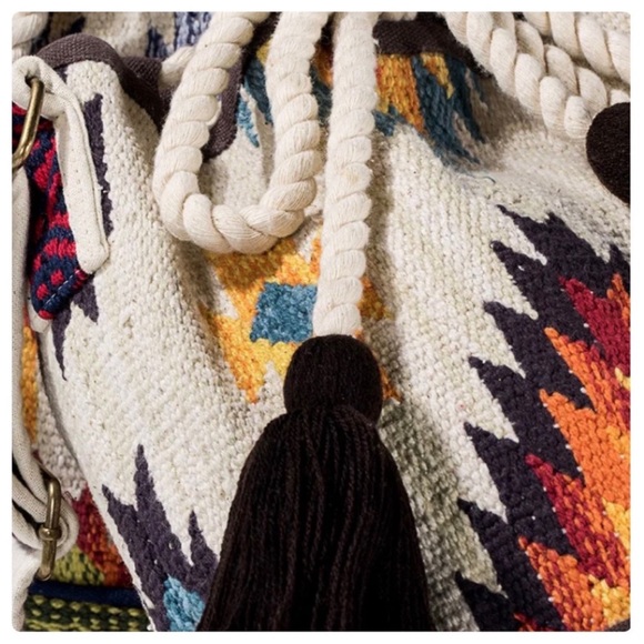 New Ruggine Handmade Luxury Boho Chic Bucket Bag With Shoulder Strap - Picture 6 of 7